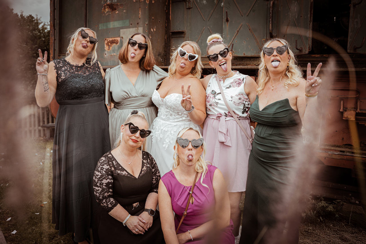 Duisburg Hochzeitsfotograf kreativ - lustige Hochzeitsfotos