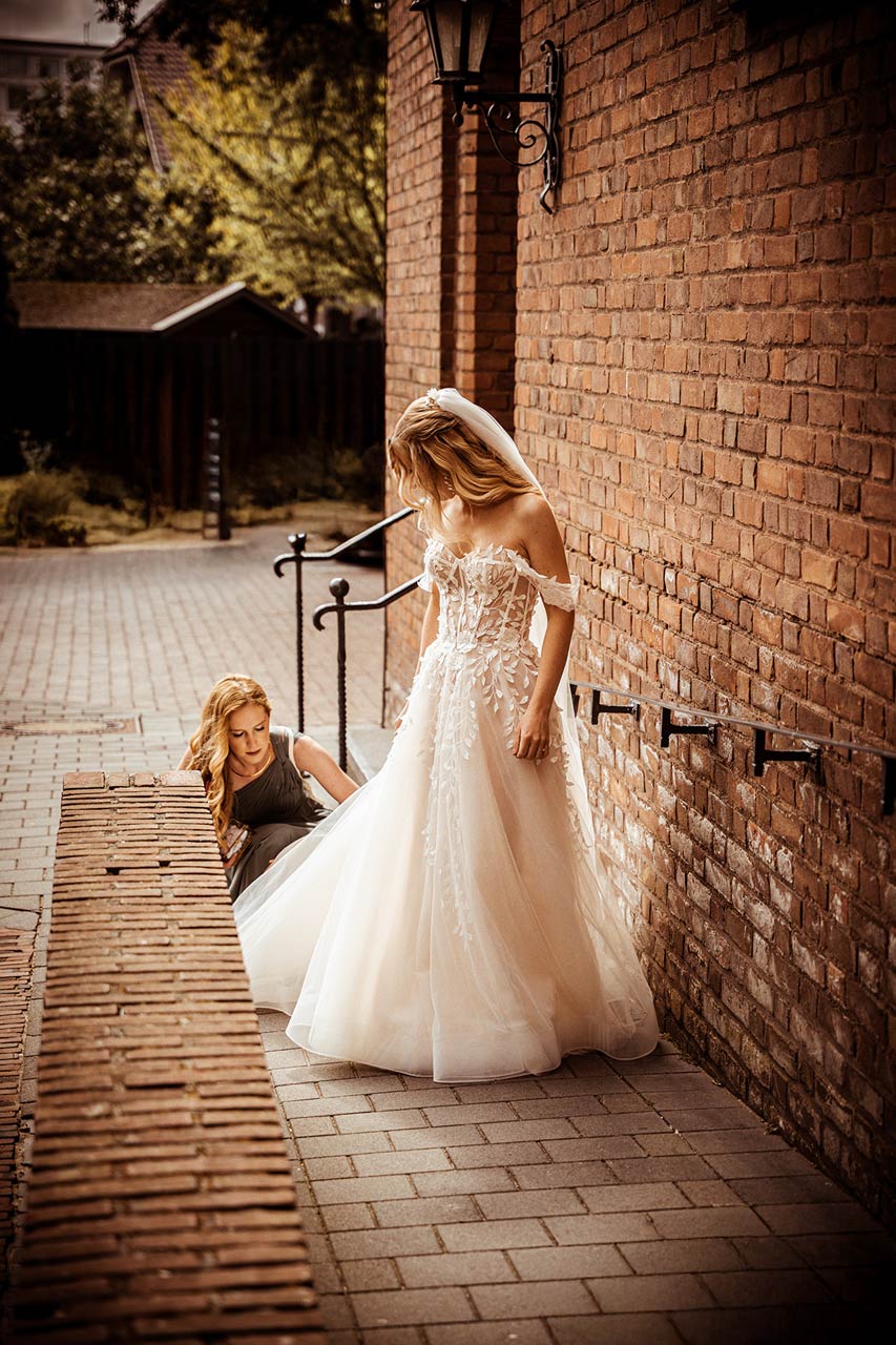 Hochzeitsfotograf Foto Braut Turmzimmer Weeze